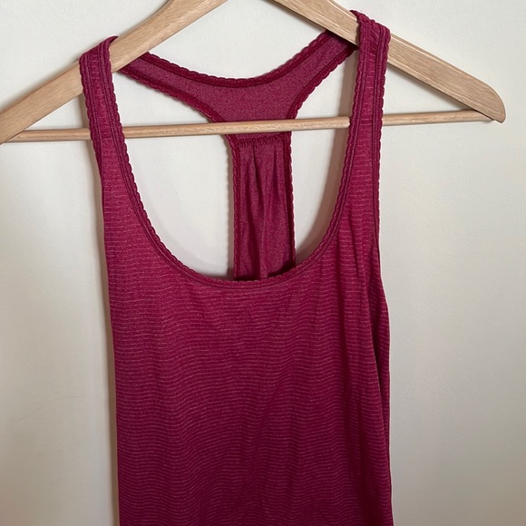Lululemon Tank - 105 F Singlet - Picture 15 of 15